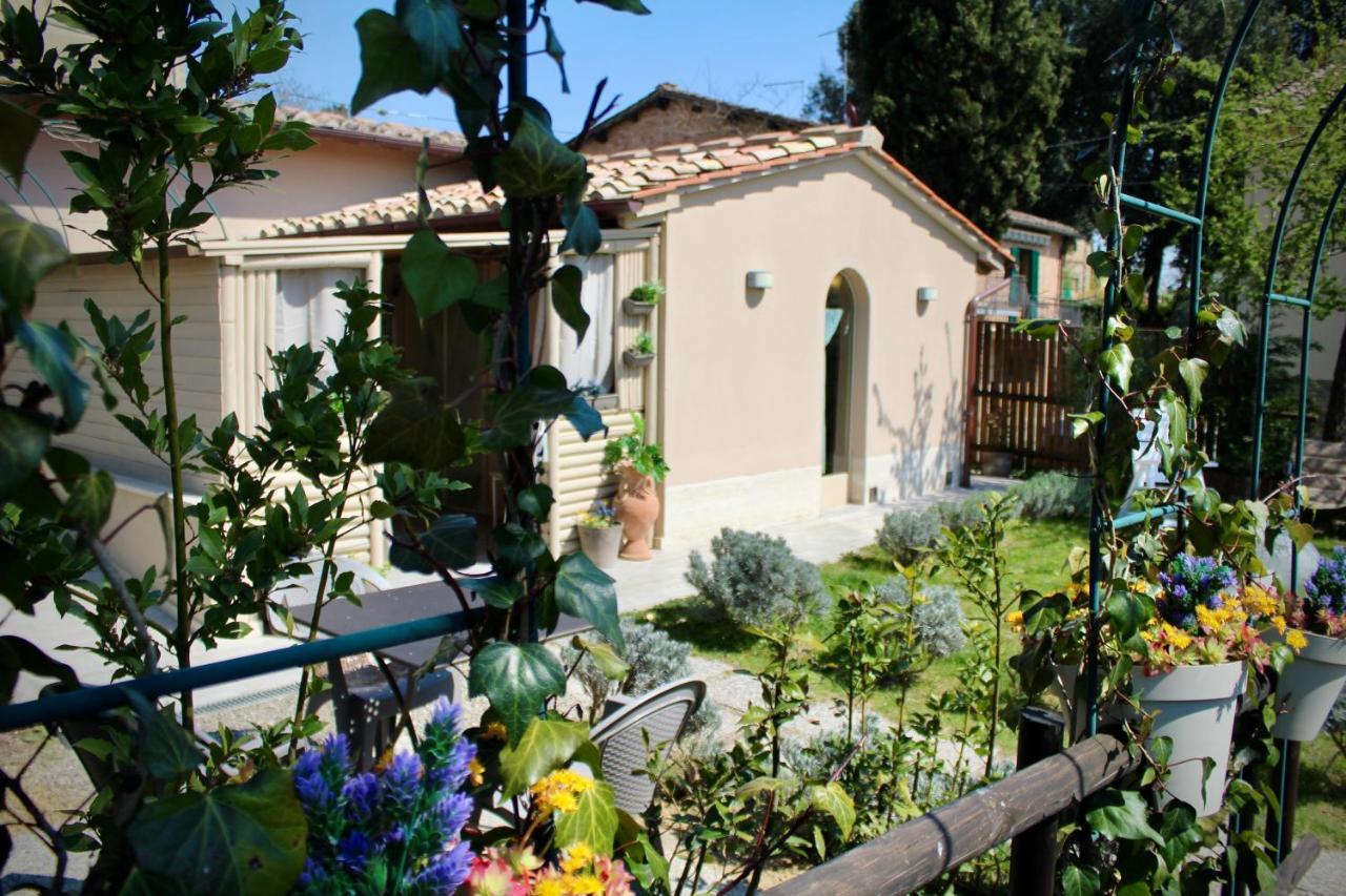 Il Lavandeto - Farmhouse In The City سيينا المظهر الخارجي الصورة